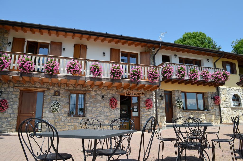 Agriturismo Dell'Altopiano Serle Kültér fotó